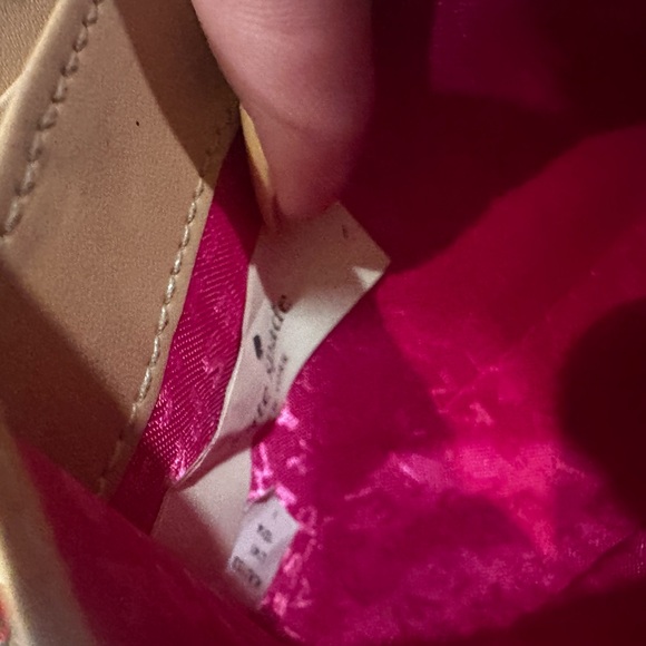 Kate Spade Vibrant Red Wallet - Picture 5 of 8